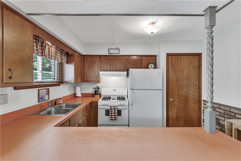 1821 Lovi Road Freedom, PA 15042 - Photo 11 of 28 Gallery Image 11
