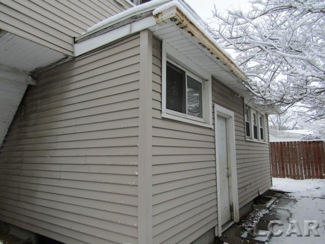 308 East Butler Street Adrian, MI 49221 - Photo 2 of 18 50006709-2.JPG