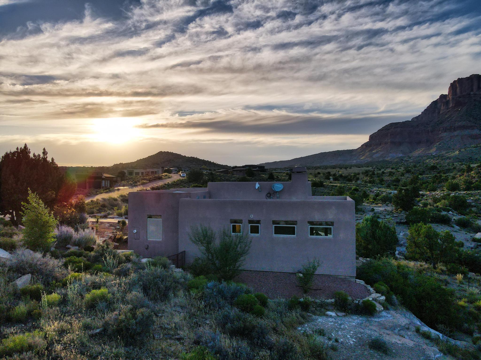 2907 Zuni Circle Springdale, UT 84767 - Photo 75 of 99 "Protected Views. End-of-Cul-de-Sac Privacy. Minutes from Zion NP."