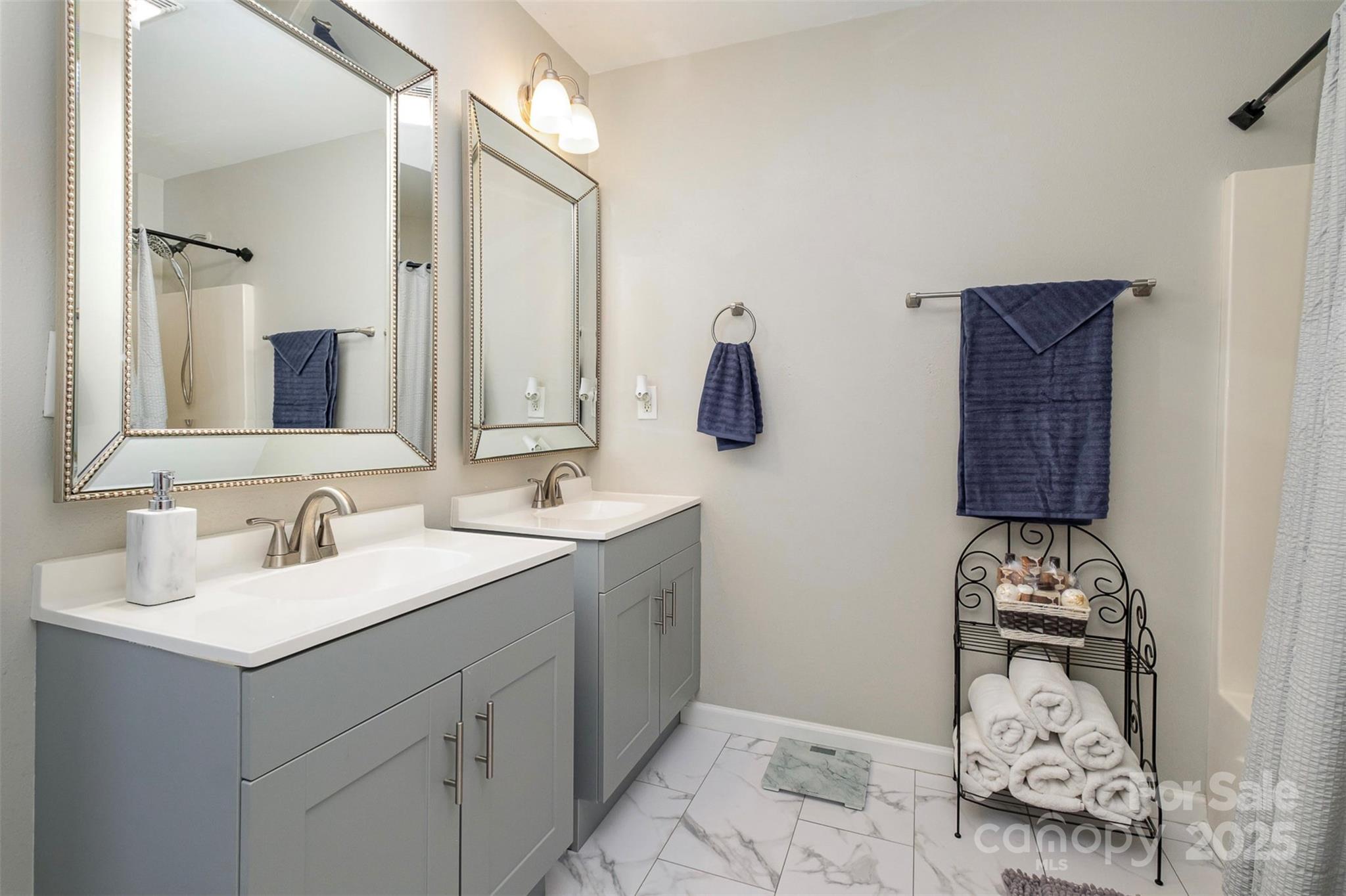9323 John Russell Road Charlotte, NC 28215 - Photo 16 of 23 Gallery Image 16