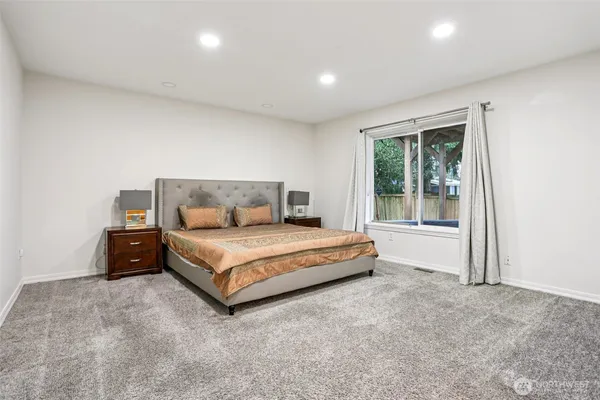 $1,165,000 | 27120 117th Place Southeast, Kent, WA 98030