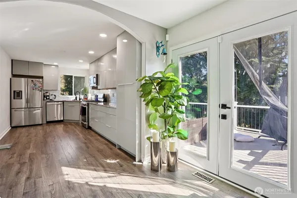 $1,165,000 | 27120 117th Place Southeast, Kent, WA 98030