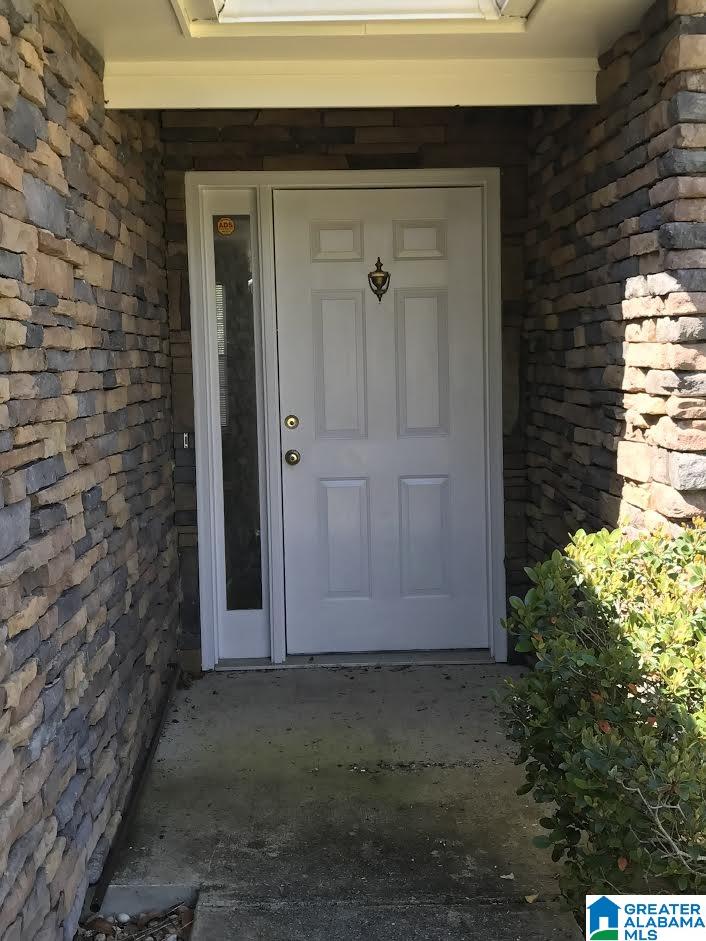100 Lake Terrace Alabaster, AL 35007 - Photo 2 of 18