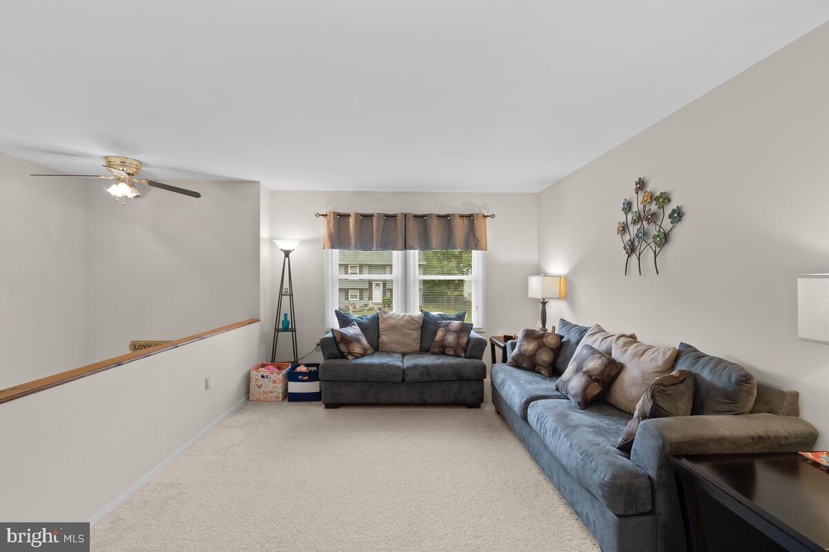 918 Fall Ridge Way Gambrills, MD 21054 - Photo 4 of 51 Gallery Image 4