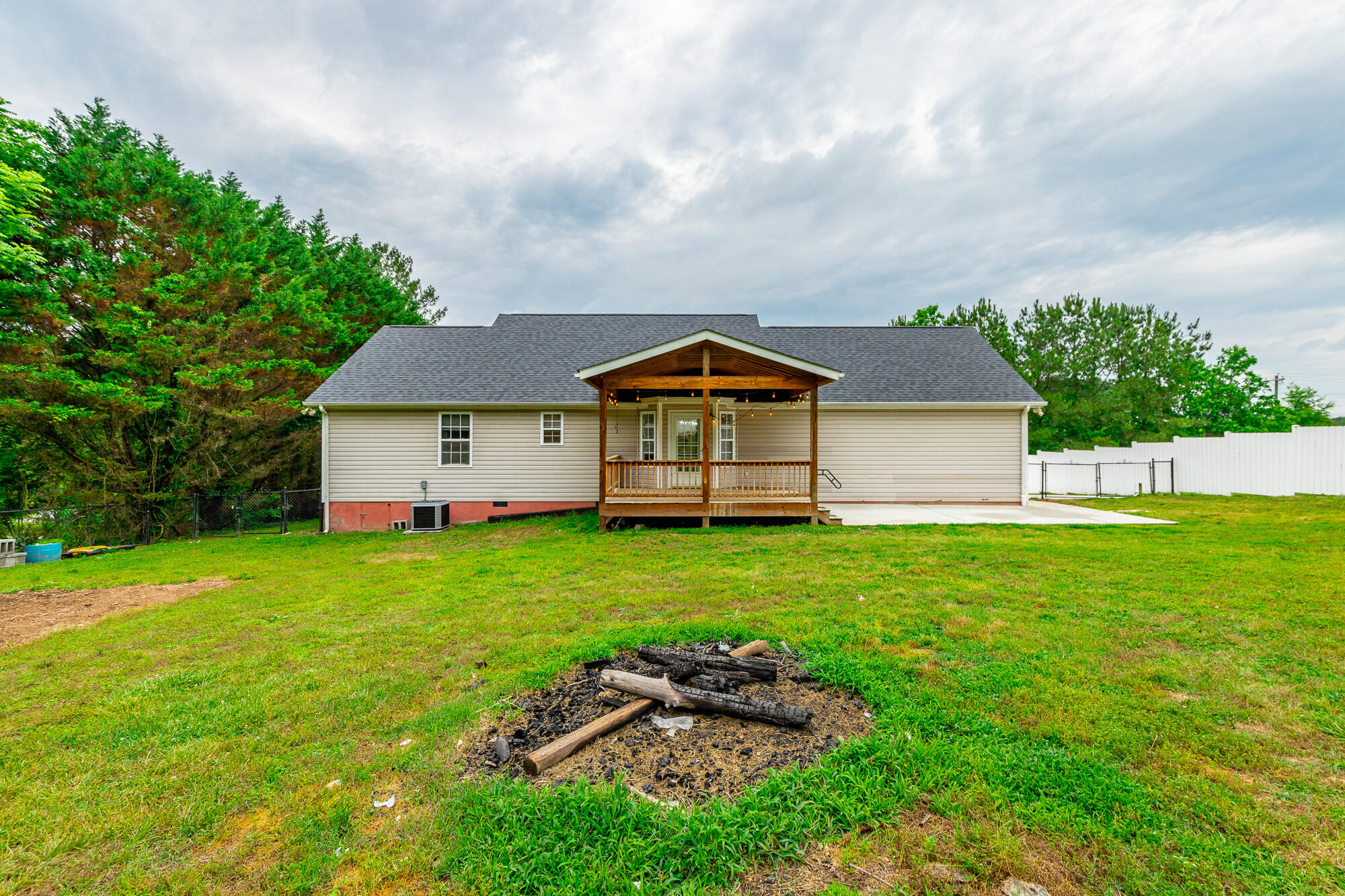 1092 Beaumont Road Ringgold, GA 30736 - Photo 17 of 68 1092 Beaumont Road HD-18