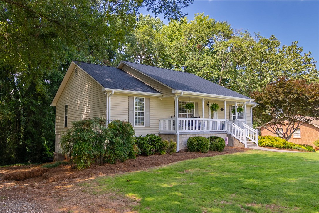 2713 Leconte Road Anderson, SC 29621 - Photo 2 of 36