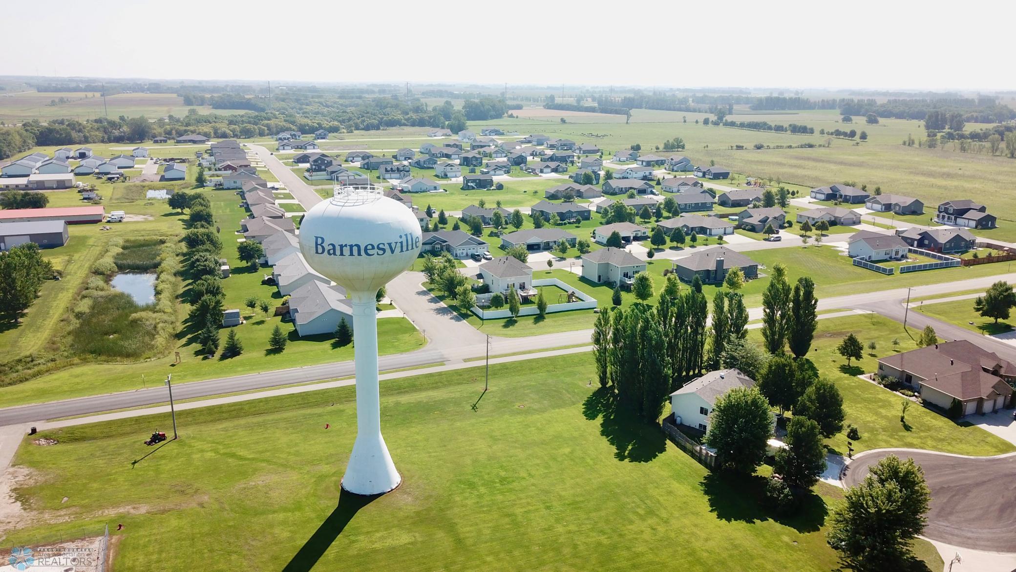 211 19th Street Northeast Barnesville, MN 56514 - Photo 3 of 9