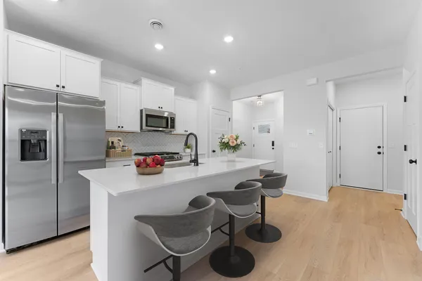 $375,000 | 1520 Trellis Lane, St. Paul, MN 55118