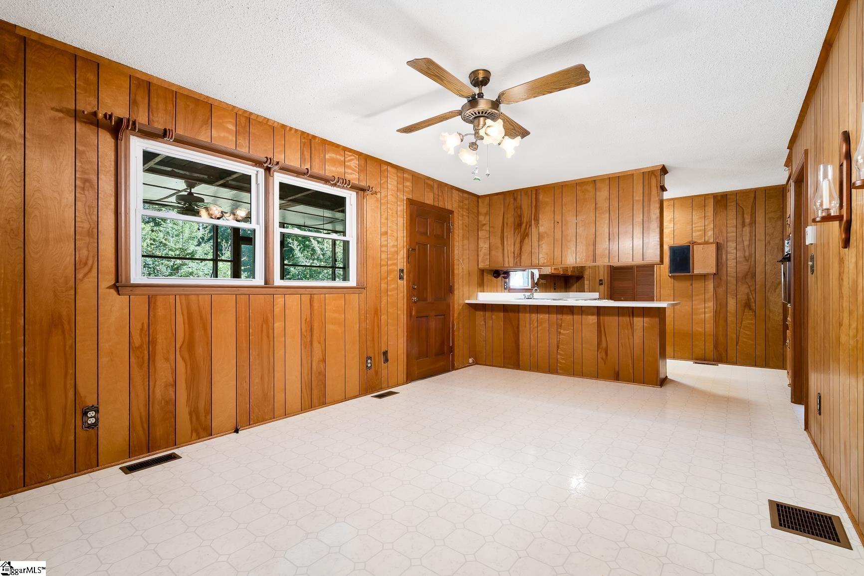 315 Sandifer Road Spartanburg, SC 29303 - Photo 11 of 22 Gallery Image 11