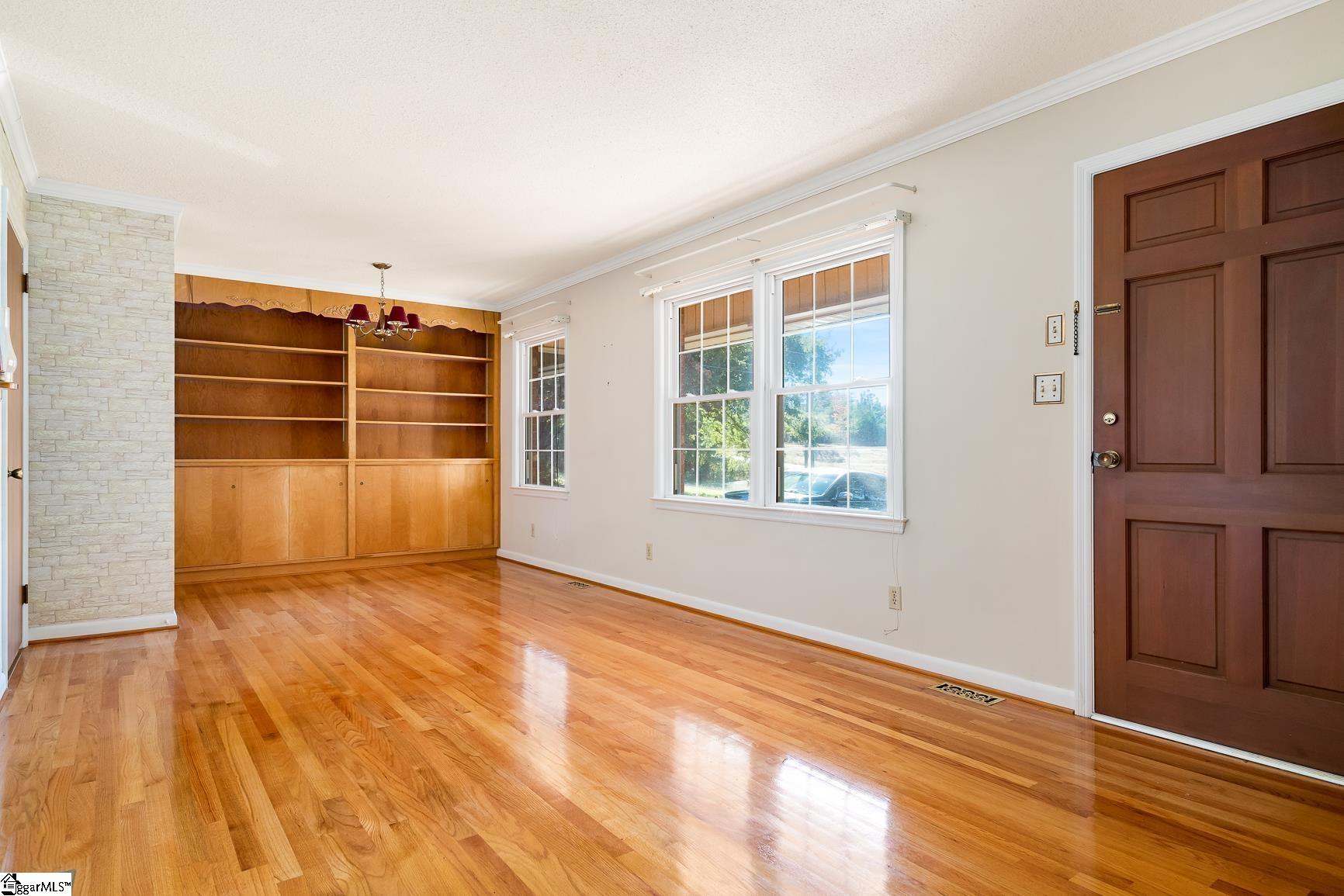 315 Sandifer Road Spartanburg, SC 29303 - Photo 5 of 22 Gallery Image 5