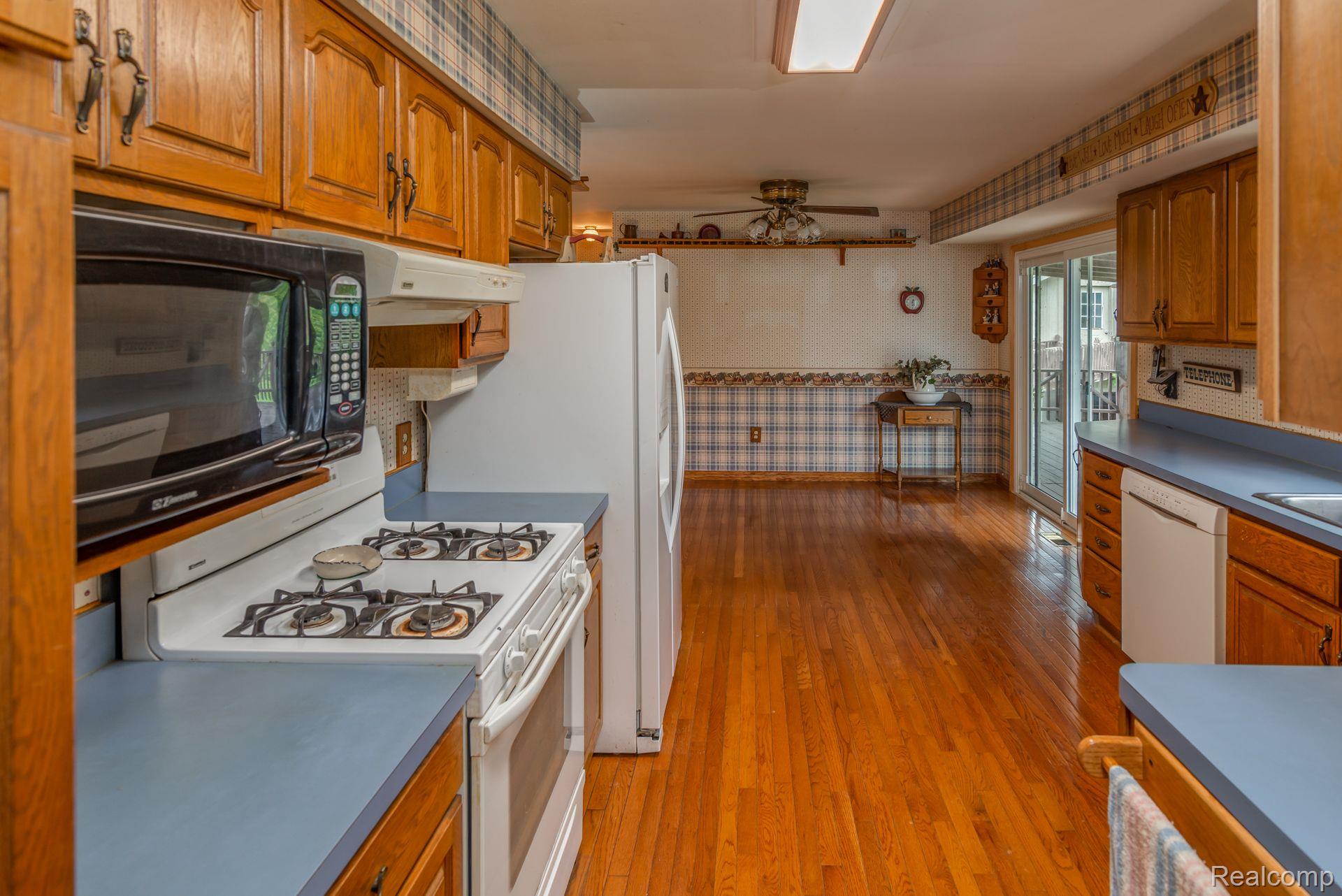 4020 Marathon Road Columbiaville, MI 48421 - Photo 9 of 44 Gallery Image 9