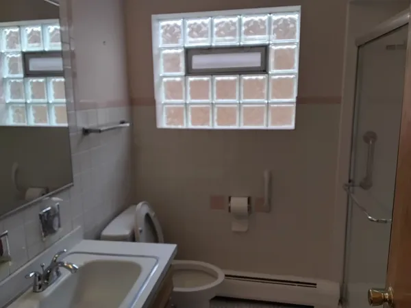 $1,950 | 2520 North Neva Avenue, Unit 1, Chicago, IL 60707