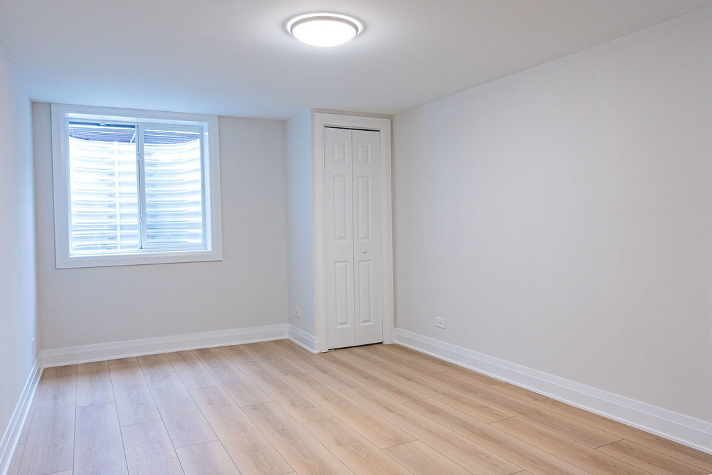 325 Roger Road Darien, IL 60561 - Photo 18 of 30 Gallery Image 18