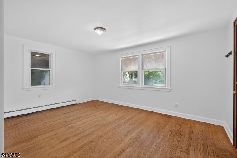 1231 Union Street Linden, NJ 07036 - Photo 7 of 32