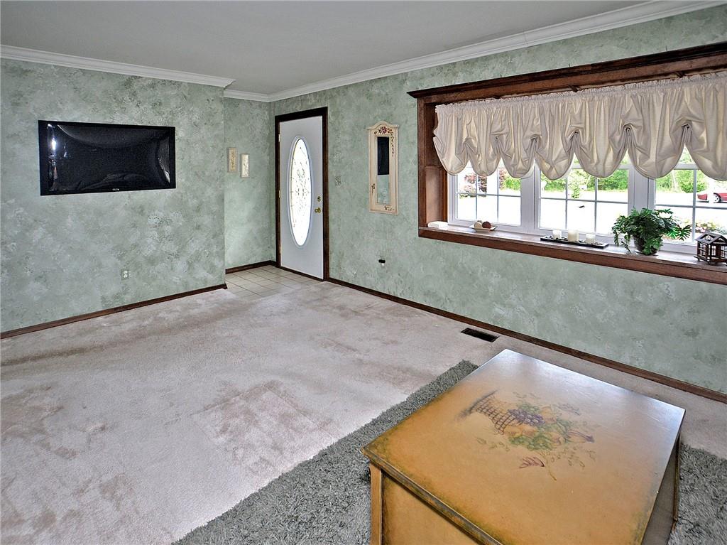 139 Matterhorn Road Monroeville, PA 15146 - Photo 3 of 28 Gallery Image 3