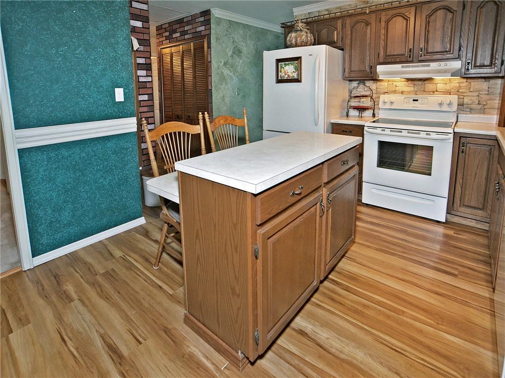 139 Matterhorn Road Monroeville, PA 15146 - Photo 8 of 28 Gallery Image 8