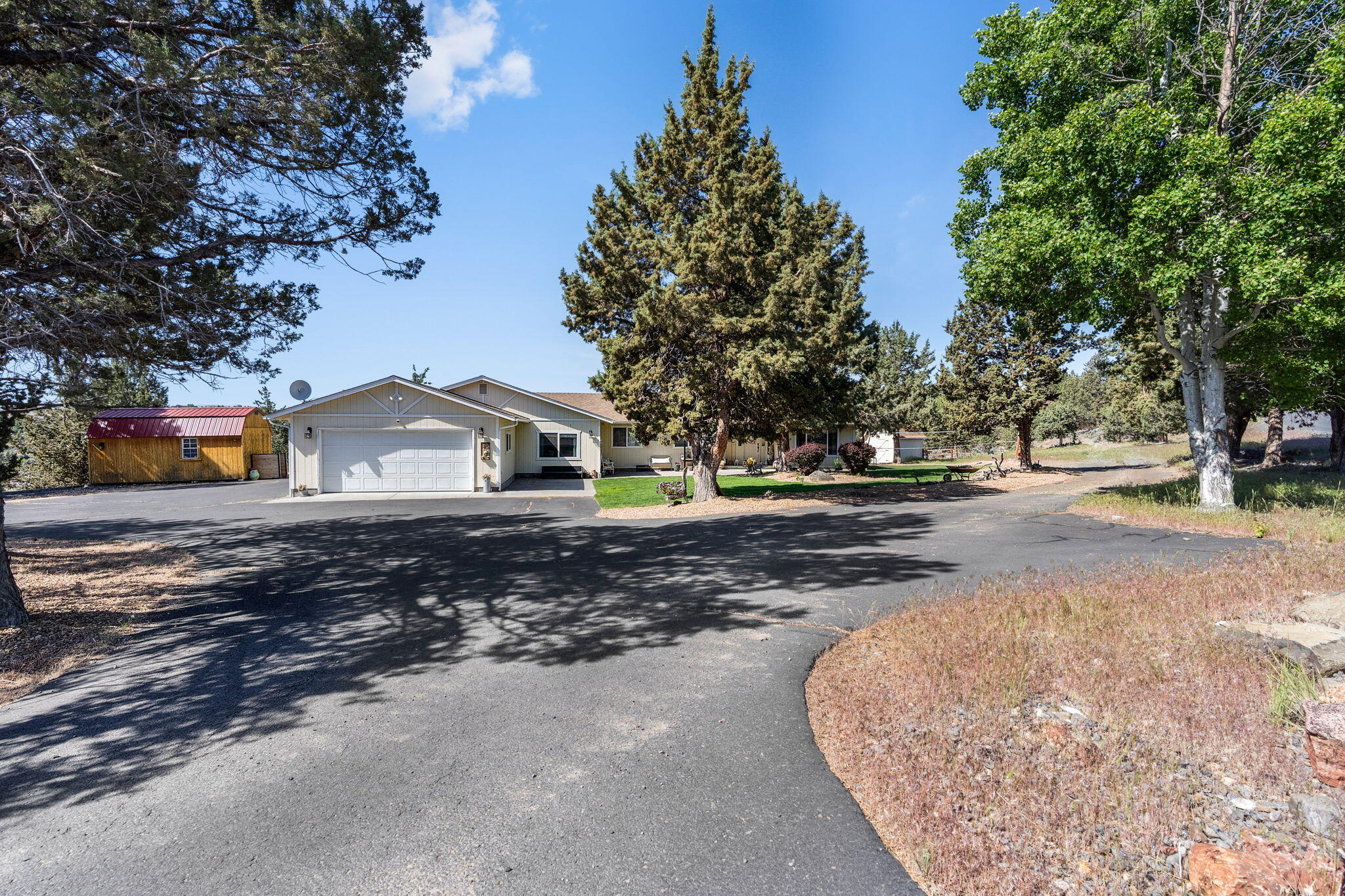 851 Southeast Rancho Lane Madras, OR 97741 - Photo 46 of 52 2025_05_21_851_se_rancho_lane_madras-1