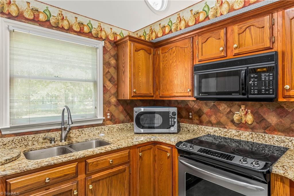 4126 Carroll Ridge Court High Point, NC 27265 - Photo 8 of 24