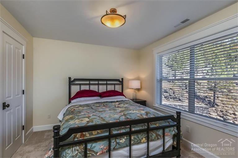 2281 Northwest Putnam Road Bend, OR 97703 - Photo 17 of 25 Additional Photo