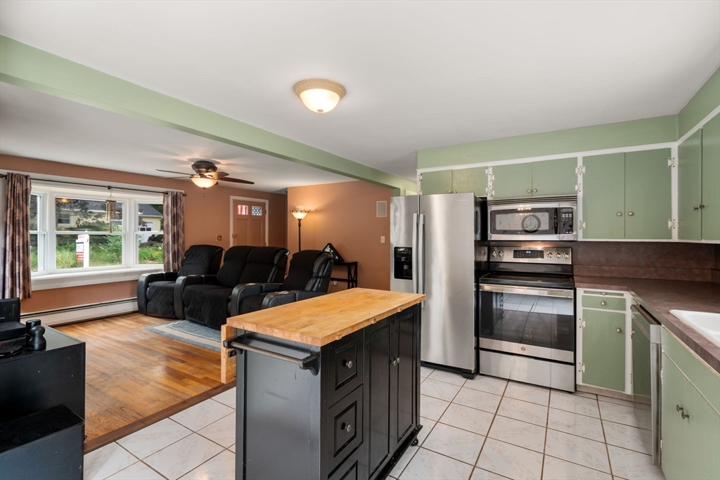 25 Wilson Street Beverly, MA 01915 - Photo 14 of 30