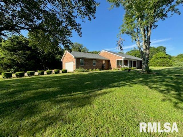 13866 East Jc Lake Road Mount Vernon, IL 62864 - Photo 1 of 24 Gallery Image 1