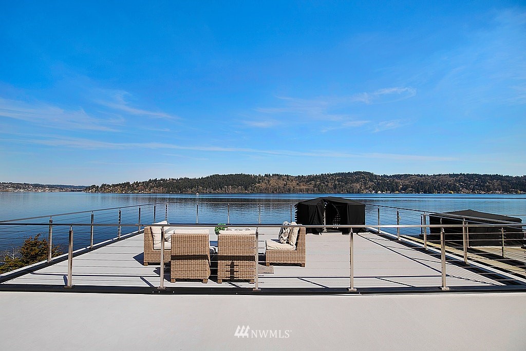 13510 Riviera Place Northeast Seattle, WA 98125 - Photo 25 of 28