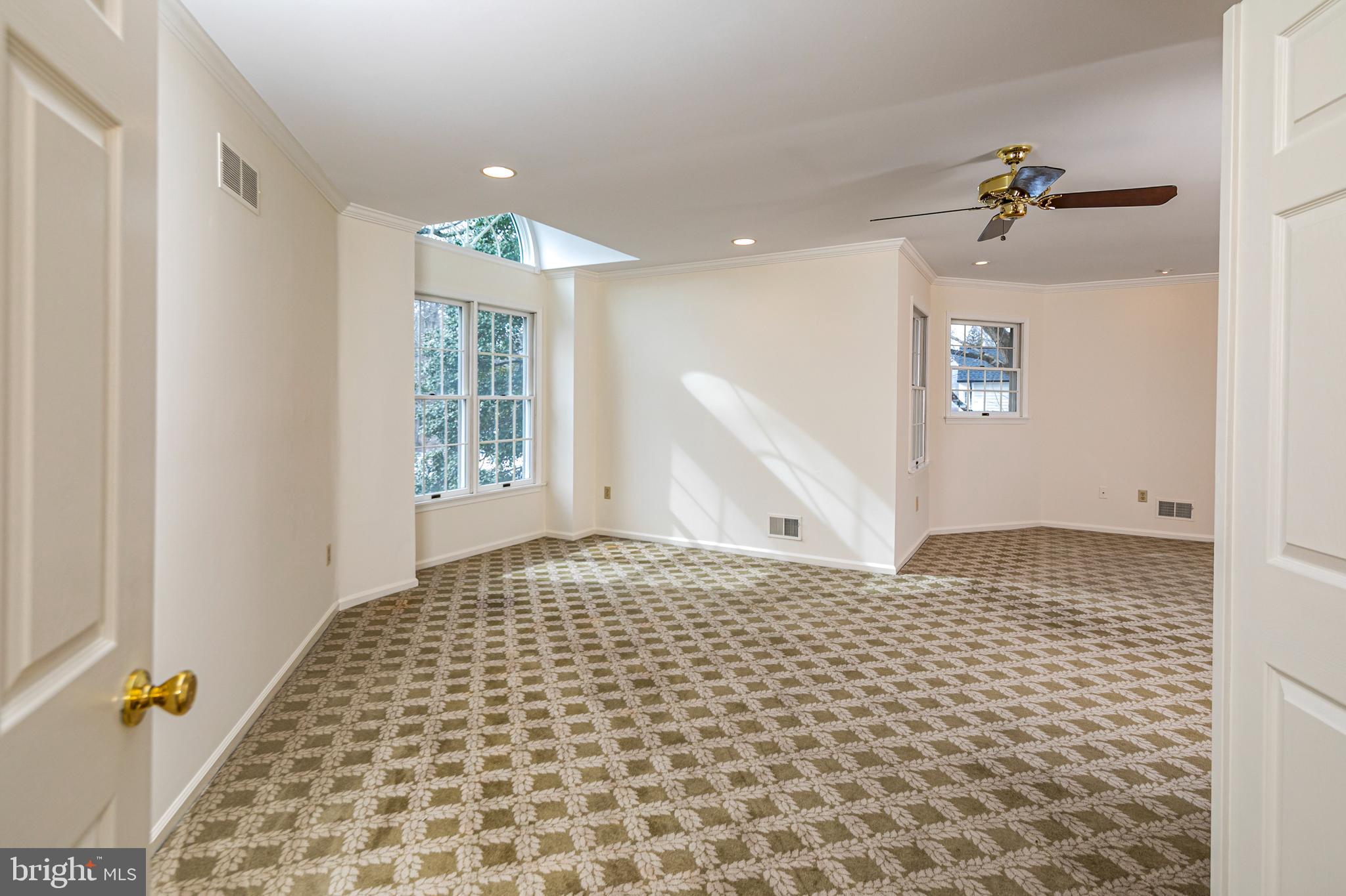 30 Baldwin Street Pennington, NJ 08534 - Photo 24 of 34 a view of empty room with windows