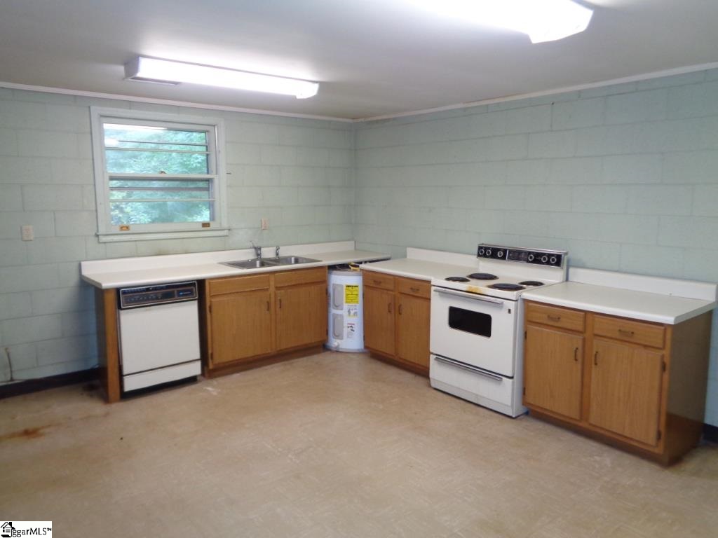 3156 State Park Road Greenville, SC 29609 - Photo 22 of 28