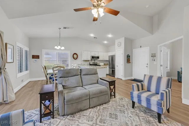 $283,500 | 7250 White Dove Drive, Unit 104, Las Vegas, NV 89149