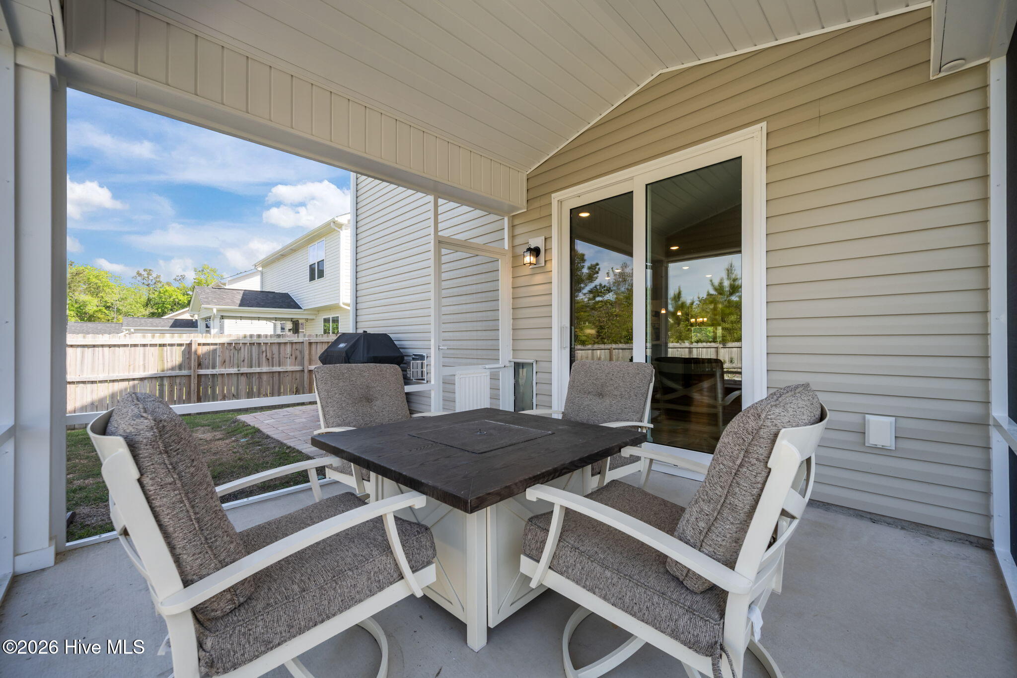 912 Terraces Lane Hampstead, NC 28443 - Photo 38 of 49 12-web-or-mls-12