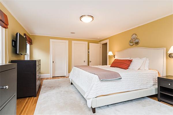 36 Howland Road Newton, MA 02465 - Photo 10 of 18 Gallery Image 10