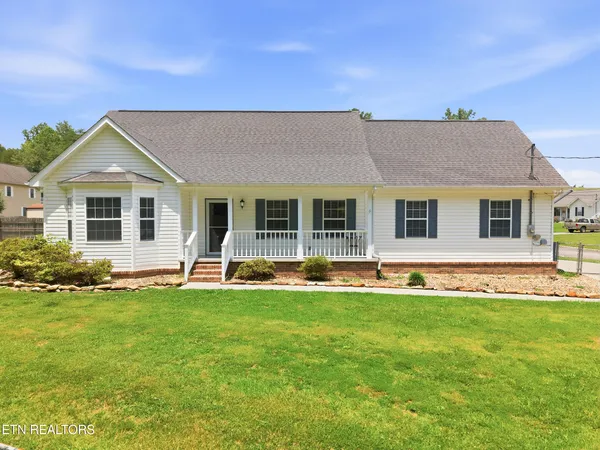 $419,900 | 105 Aspen Lane, Oliver Springs, TN 37840