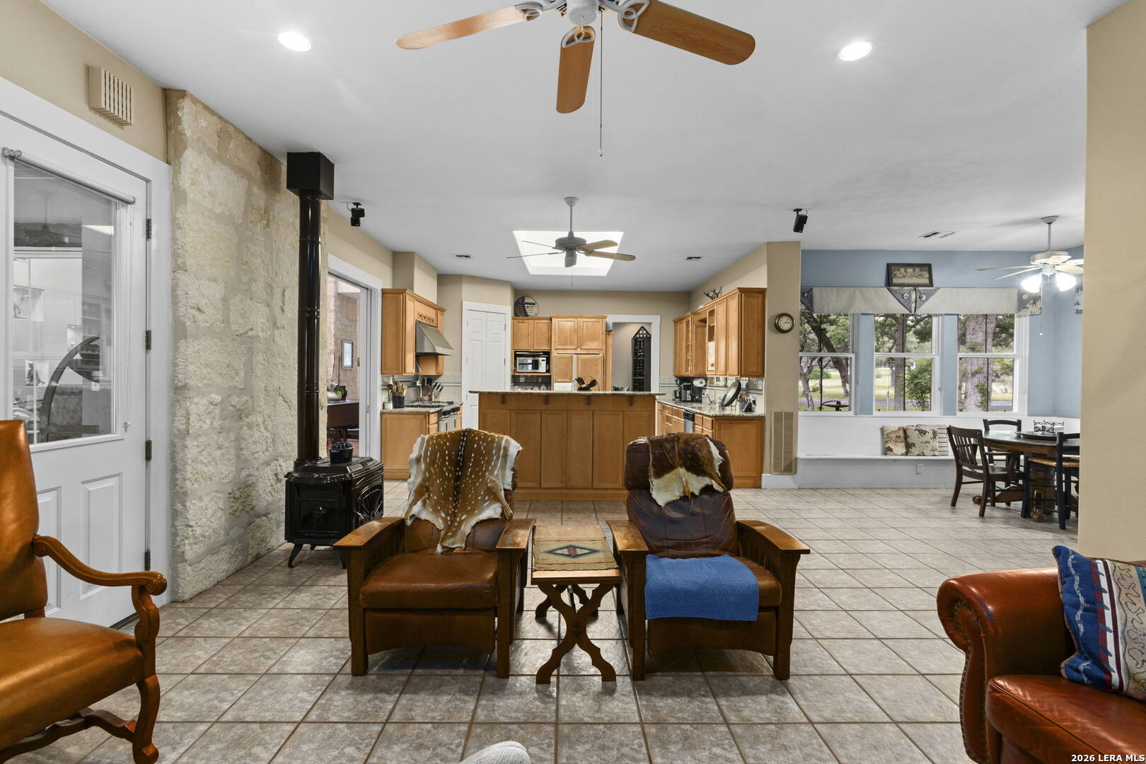 241 Ammann Road Boerne, TX 78015 - Photo 11 of 40