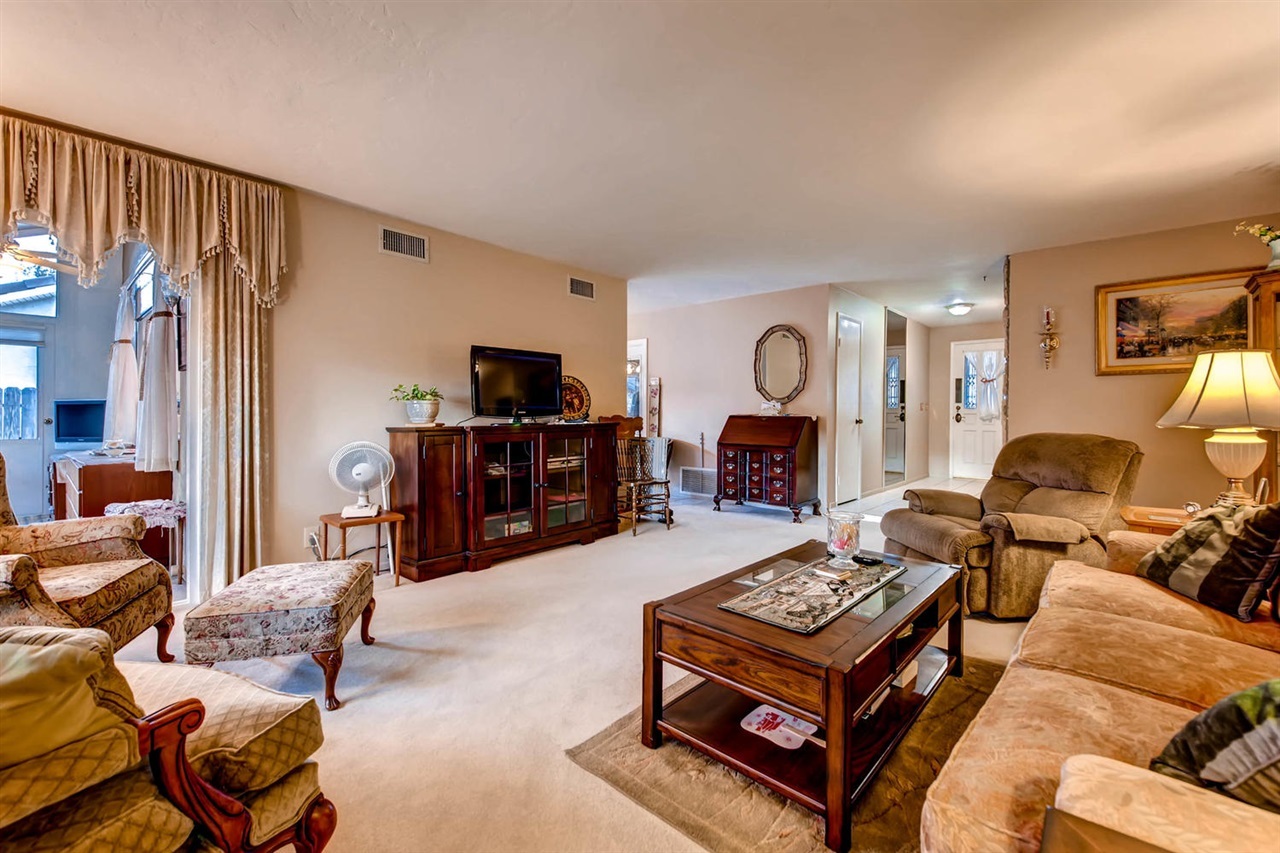 13210 Frame Court Poway, CA 92064 - Photo 4 of 23