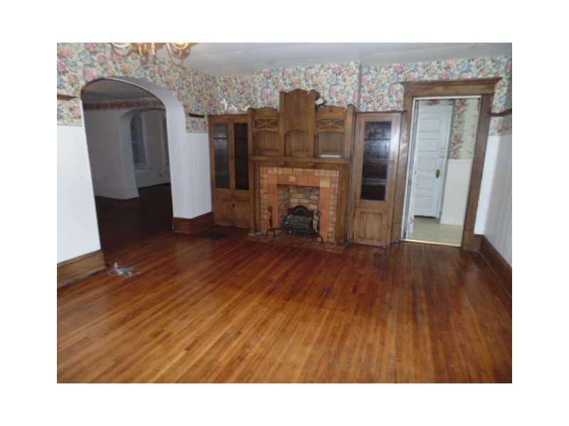 4 Angora Road Rosslyn Farms, PA 15106 - Photo 4 of 13 Dining Room.
