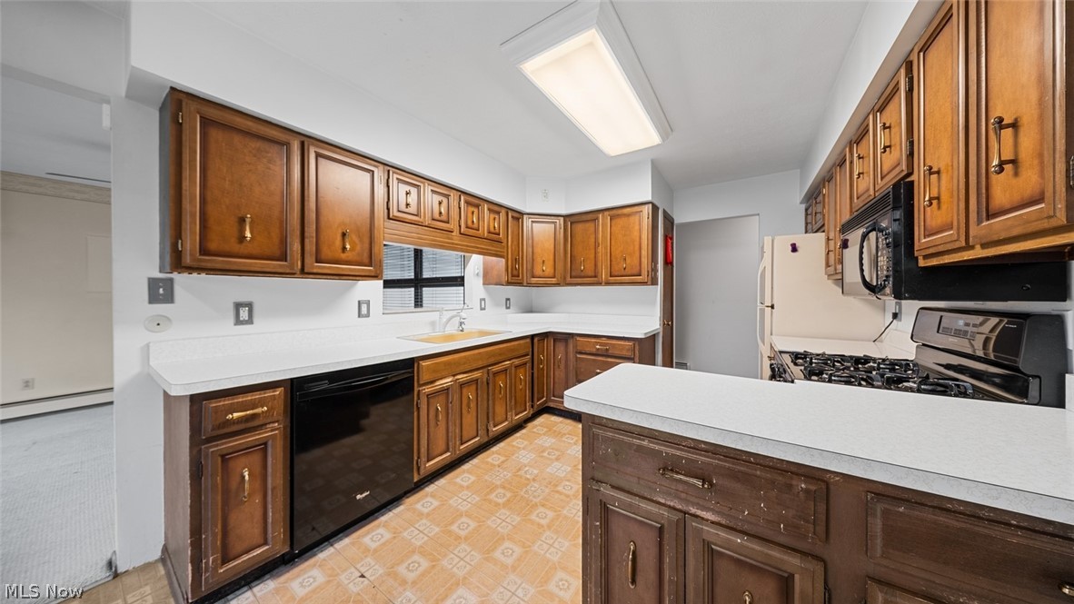 19156 Howe Road Strongsville, OH 44136 - Photo 17 of 49 Gallery Image 17