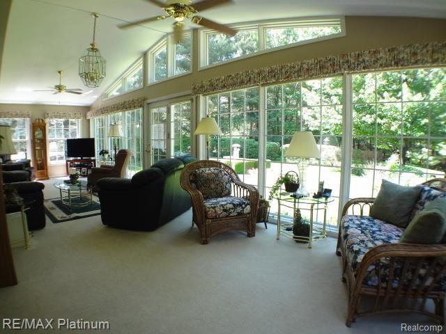 6913 Bergin Road Howell, MI 48843 - Photo 5 of 39 022.jpg