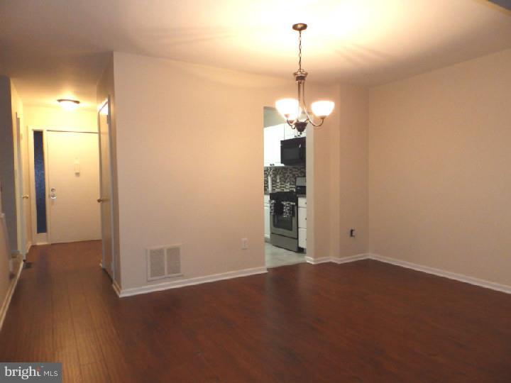 258 Probasco Road East Windsor, NJ 08520 - Photo 6 of 20 Dining Room
