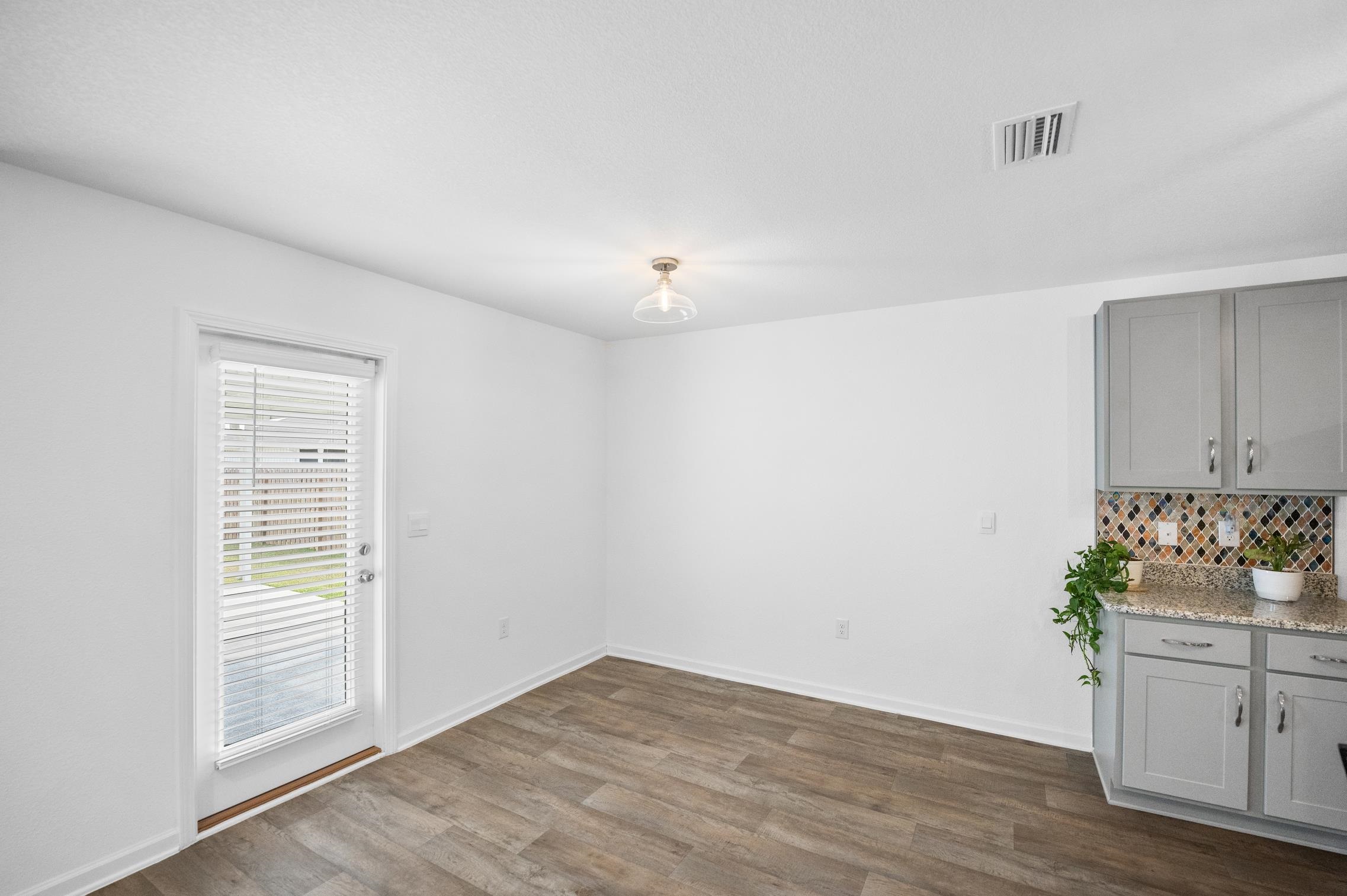 15042 Forsythia Loop Silverhill, AL 36576 - Photo 6 of 32 Dining Area