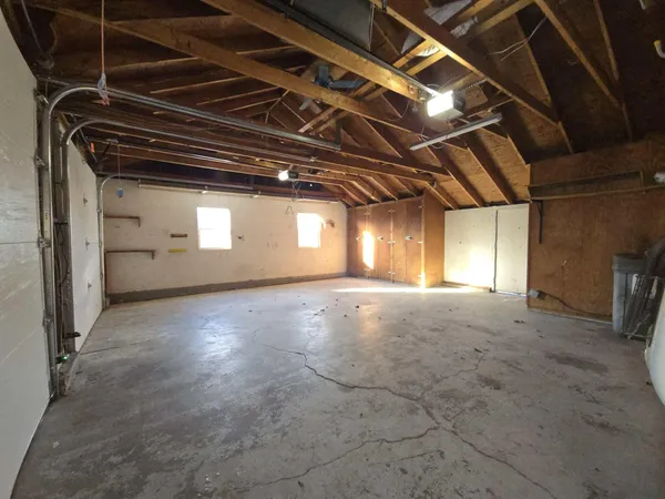 $250,000 | 408 Heath Avenue, White Pigeon, MI 49099