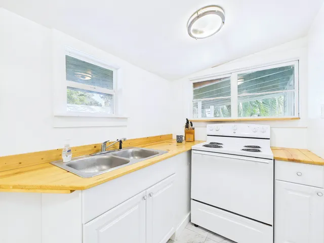 $79,999 | 1341 US Highway 98, Perry, FL 32348