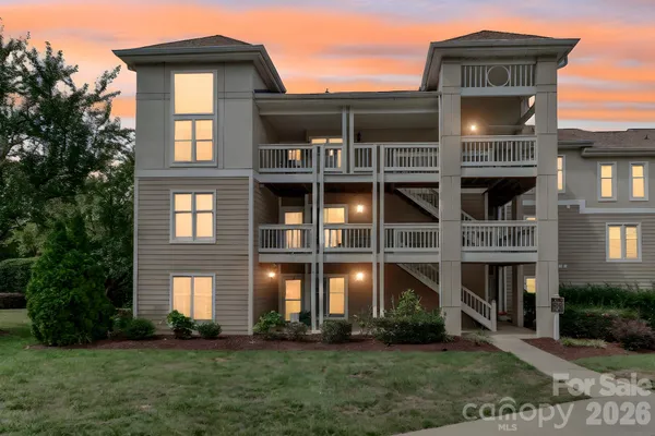 $674,500 | 18563 Vineyard Point Lane, Cornelius, NC 28031