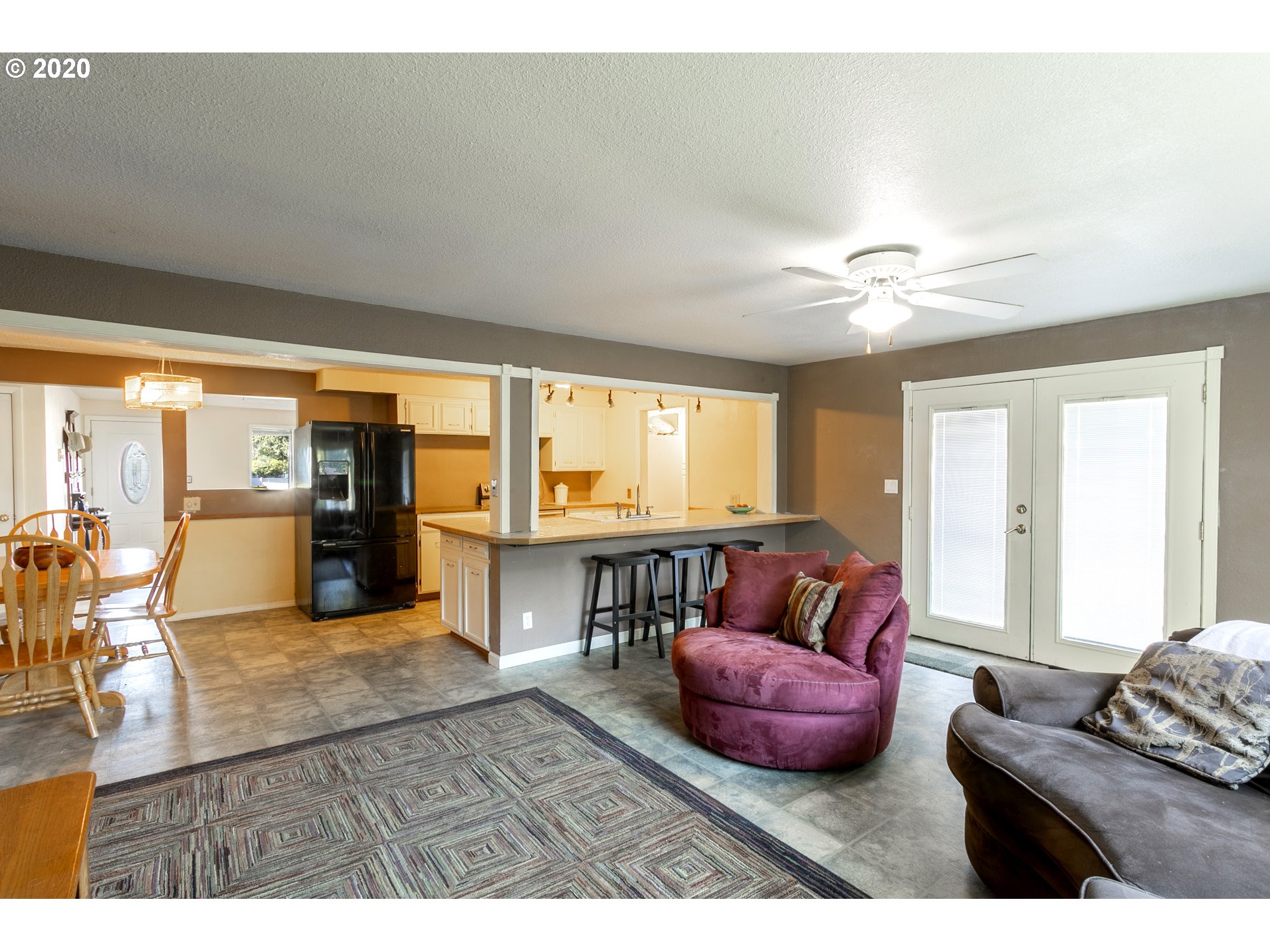 2458 Corral Court Springfield, OR 97477 - Photo 10 of 28