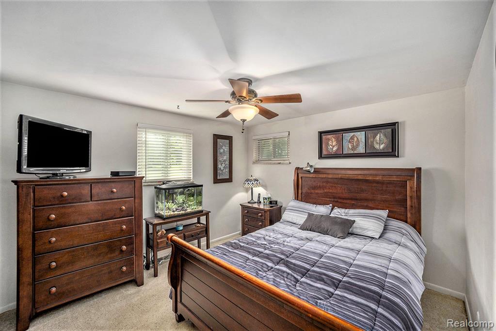 2930 Devondale Road Rochester Hills, MI 48309 - Photo 15 of 33
