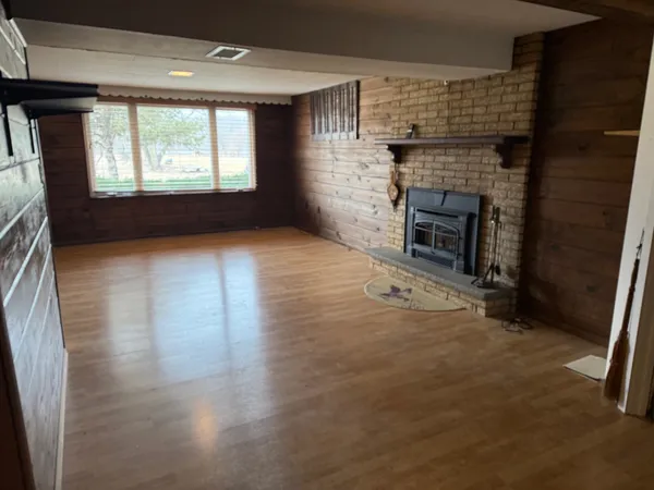 $329,900 | 11224 Ventura Boulevard, Machesney Park, IL 61115