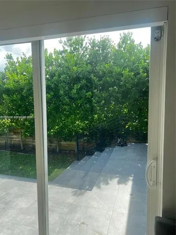 $7,000 | 15 Northwest 52nd Street, Miami, FL 33127