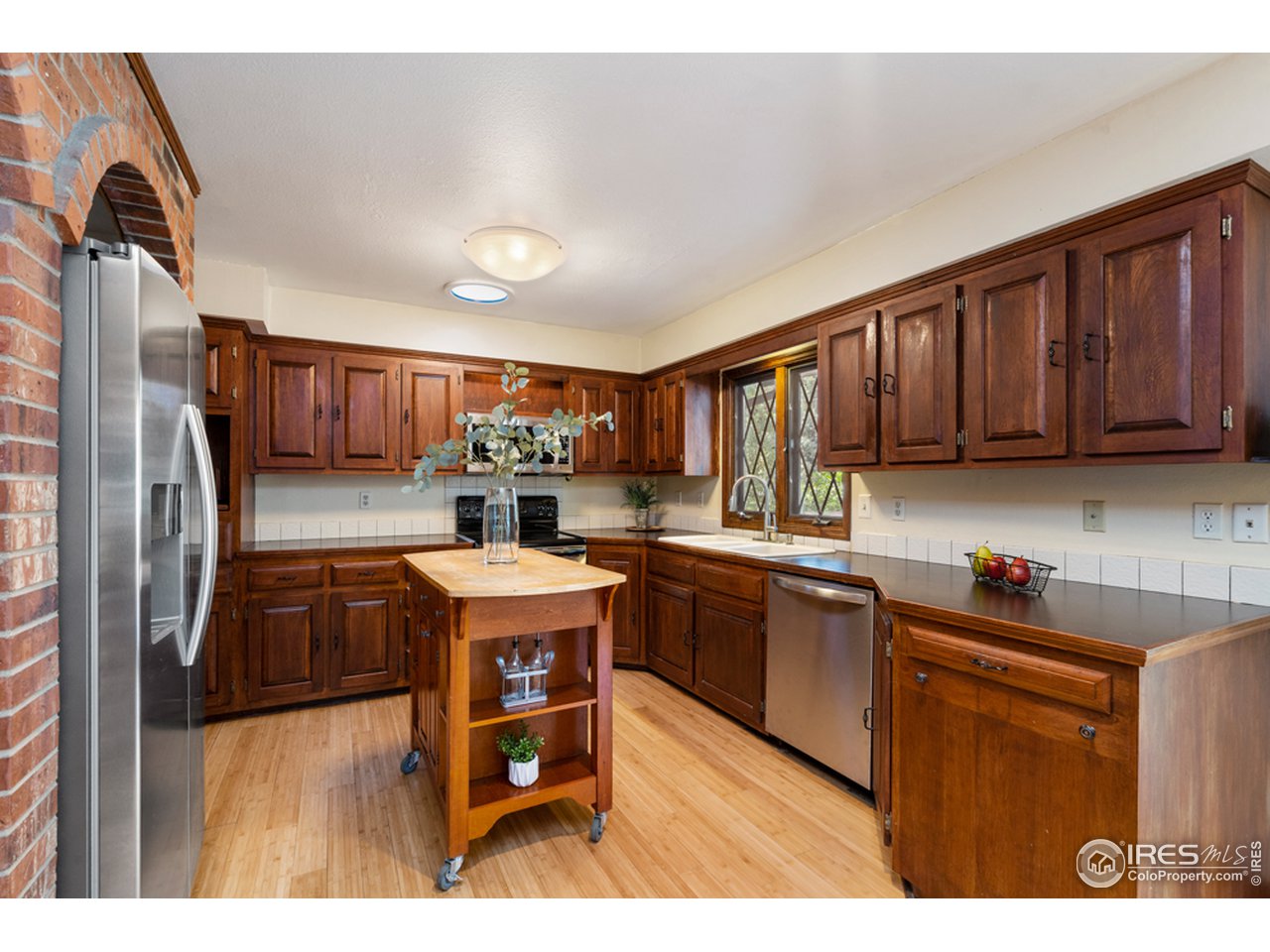 701 Columbia Road Fort Collins, CO 80525 - Photo 7 of 34 Island Stays