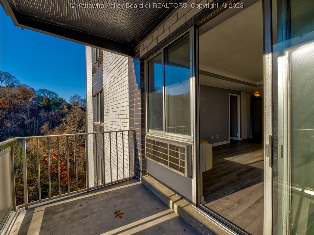 1800 Roundhill Road, Unit 706 Charleston, WV 25314 - Photo 22 of 34 Gallery Image 22