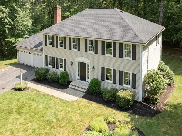 $800,000 | 17 Forest Park Drive, Mendon, MA 01756