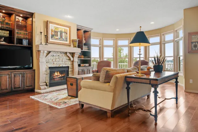 $3,250,000 | 724 Widsten Circle, Wayzata, MN 55391